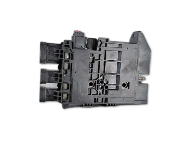 243800010R RENAULT Caja de fusibles  disponible Alicante
