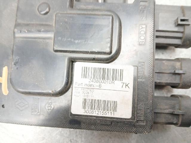 243800010R RENAULT Caja de fusibles  comprar en Jaén