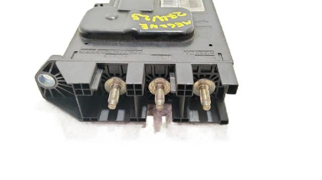 RENAULT 243800010R Caja de fusibles comprar Barcelona