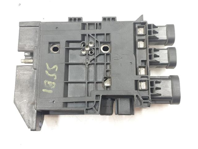 243800010R RENAULT Caja de fusibles  en stock Córdoba