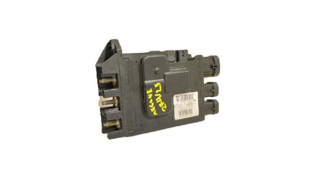 243800010R RENAULT Caja de fusibles comprar Alcalá