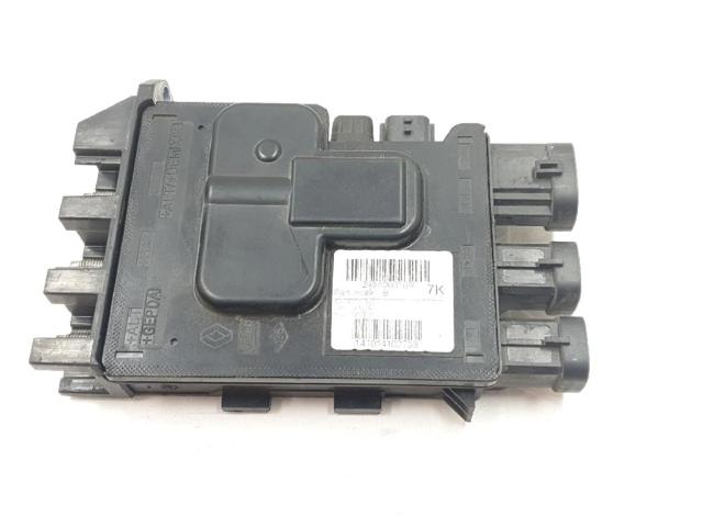 243800010R RENAULT Caja de fusibles  disponible Ourense