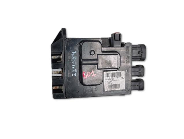 243800010R RENAULT Caja de fusibles  disponible Vigo