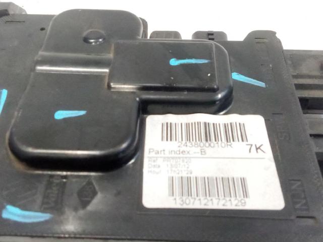 243800010R RENAULT Caja de fusibles  en stock Huelva