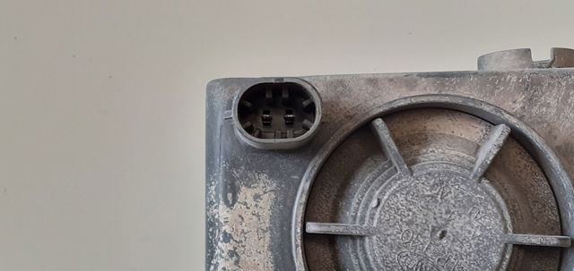 24407176 Faro antiniebla derecho  en stock Castellón