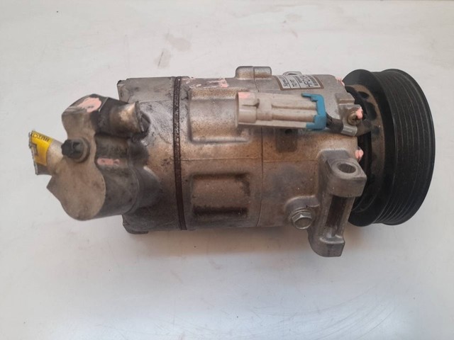 24411249 Compresor de aire acondicionado  disponible Málaga