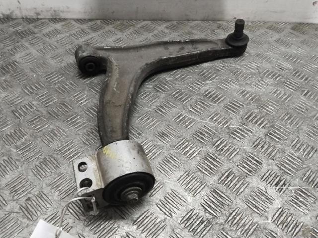 24413016 OPEL Brazo inferior derecho de la suspensión delantera  disponible Vigo