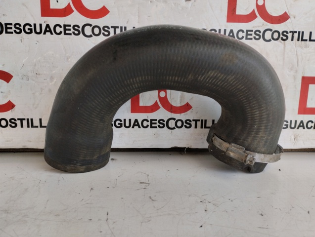 Tubo flexible de aire de sobrealimentación inferior izquierdo 24415011 Opel