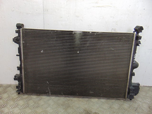 24418345 OPEL Radiador de refrigeración del motor  disponible Alicante