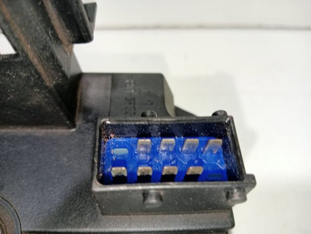 OPEL 24434884 Cerradura de puerta delantera izquierda  comprar en Ponferrada