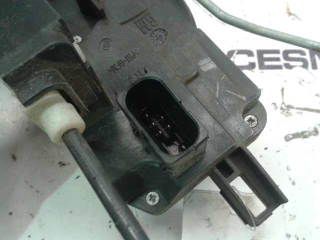 24447341 OPEL Cerradura de puerta delantera derecha comprar Madrid