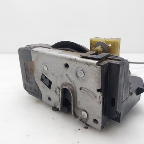 OPEL 24447341 Cerradura de puerta delantera derecha  en stock Salamanca