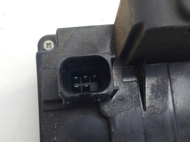 24447346 OPEL Cerradura de la puerta trasera derecha  disponible Ourense