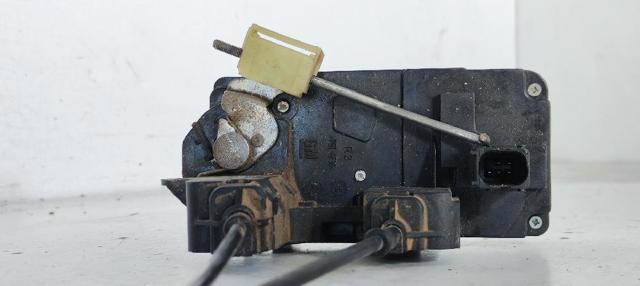 OPEL 24447346 Cerradura de la puerta trasera derecha  en stock Salamanca