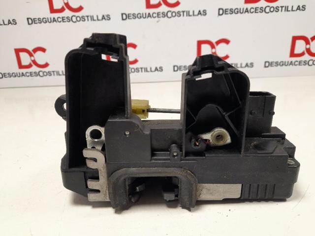 24447346 Cerradura de la puerta trasera derecha  en stock Sabadell