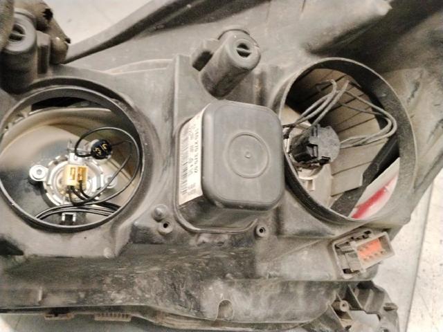 24451033 OPEL Faro derecho  comprar en Jaén