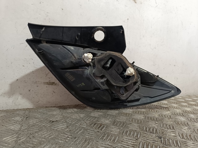 24451832 OPEL Piloto trasero izquierdo  disponible Vigo