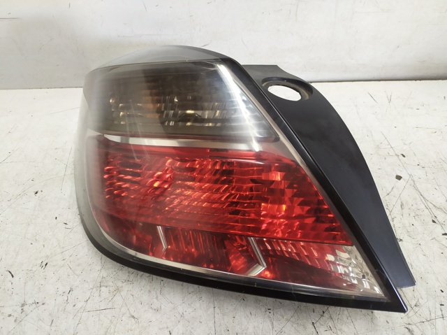 24451832 OPEL Piloto trasero izquierdo  disponible Ourense