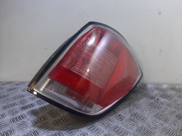 OPEL 24451840 Piloto trasero derecho  en stock Terrassa