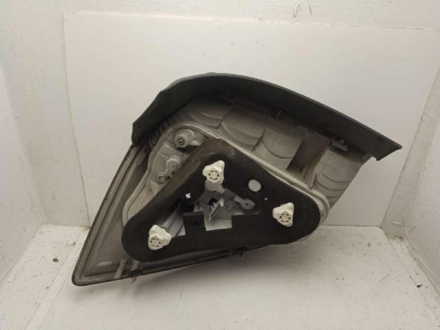 24451840 OPEL Piloto trasero derecho comprar Bilbao