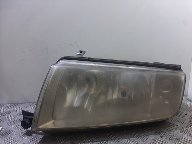 246365 VAG Faro izquierdo  en stock Gandía