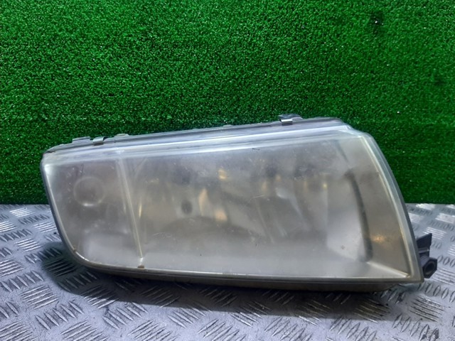 246366 VAG Faro derecho  comprar en Lleida