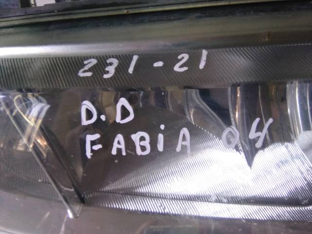 VAG 246366 Faro derecho  en stock Terrassa