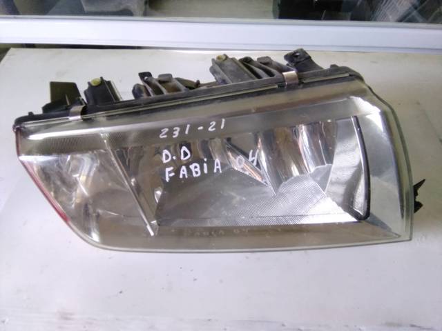 VAG 246366 Faro derecho  en stock Terrassa