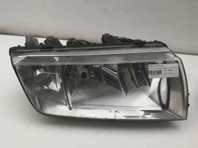 VAG 246366 Faro derecho  en stock Salamanca