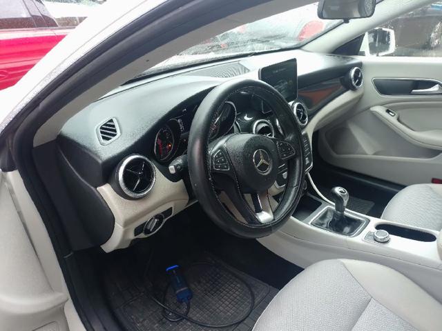 2464608801 Mercedes