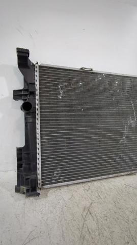 Radiador de água 2465001203 MERCEDES