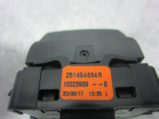 RENAULT 251454664R  disponible España