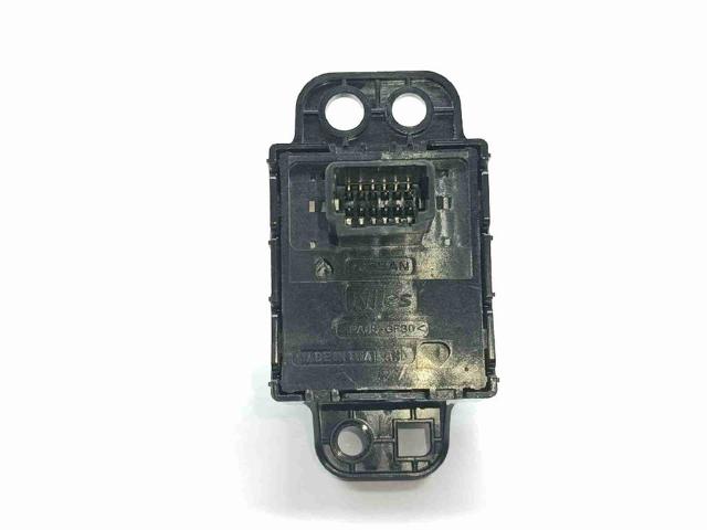 251754BA0A NISSAN Interruptor del freno de estacionamiento electromecánico  en stock Córdoba