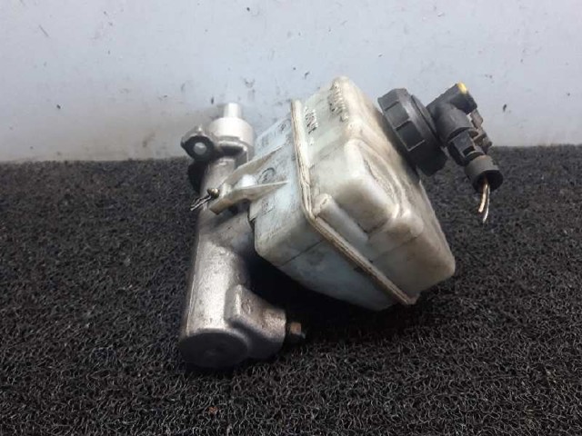 25175879 Cilindro maestro de frenos comprar Almería