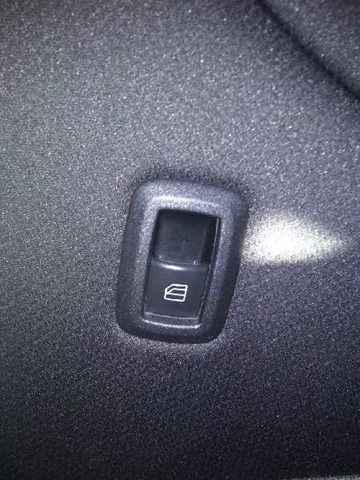 MERCEDES 2518200510 Unidad de control de elevalunas delantero derecho comprar Barcelona