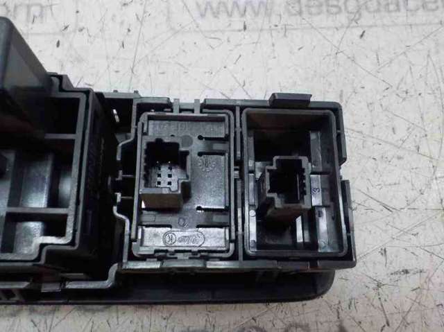 RENAULT 251900001R Botón del regulador de altura de faros comprar Tarragona