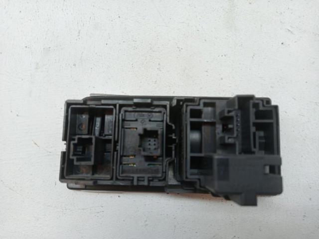 251900001R Renault (RVI)