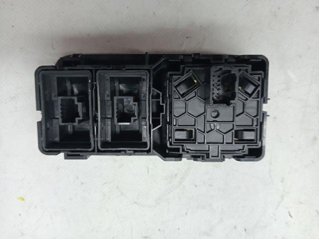 251902972R Botón del regulador de altura de faros  en stock Castellón