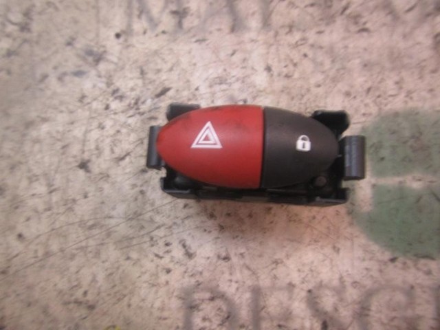 Precio del repuesto Interruptor warning Master III bus