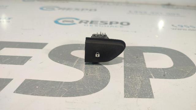 252103678R RENAULT Botón de bloqueo de puertas  en stock Huelva
