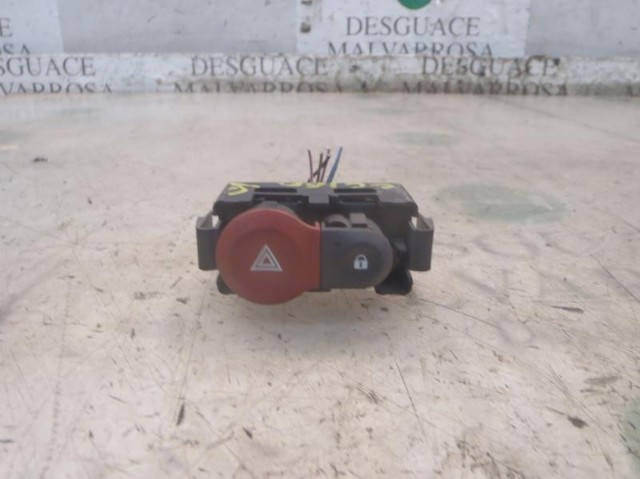 RENAULT 252103766R Boton de luz de emergencía  en stock Terrassa