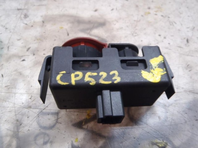 252103766R Boton de luz de emergencía  en stock Granada
