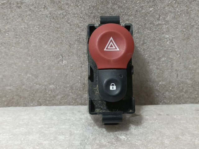 Interruptor warning Renault Kangoo  desde 21,49 €