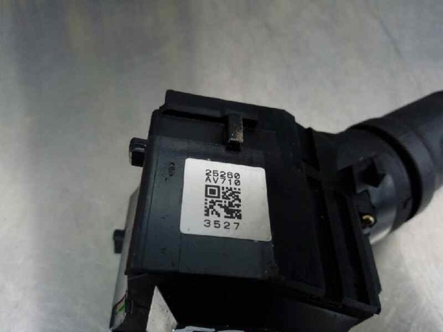 25260AV710 Conmutador derecho de la columna de dirección  disponible Málaga