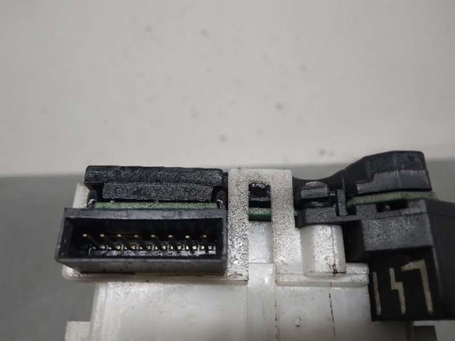 NISSAN 25260JD01A Conmutador derecho de la columna de dirección  disponible Valladolid