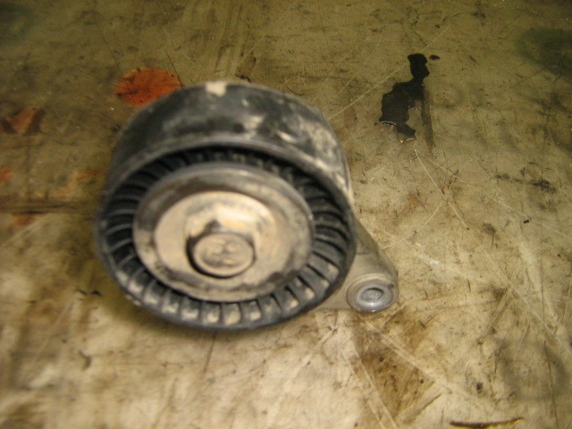 2528127000 HYUNDAI Tensor de correa de accesorios  disponible Alicante