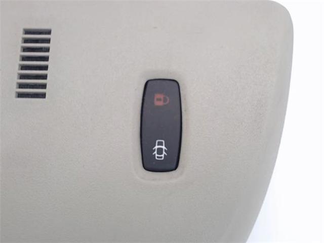 RENAULT 252904889R Boton de luz de emergencía comprar Barcelona