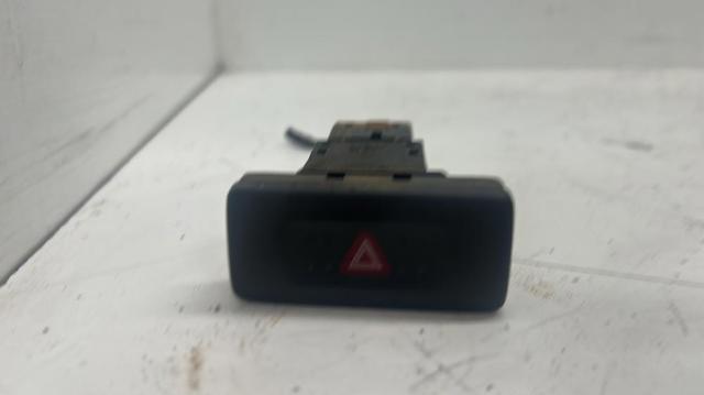 Boton de luz de emergencía para Nissan Terrano R20