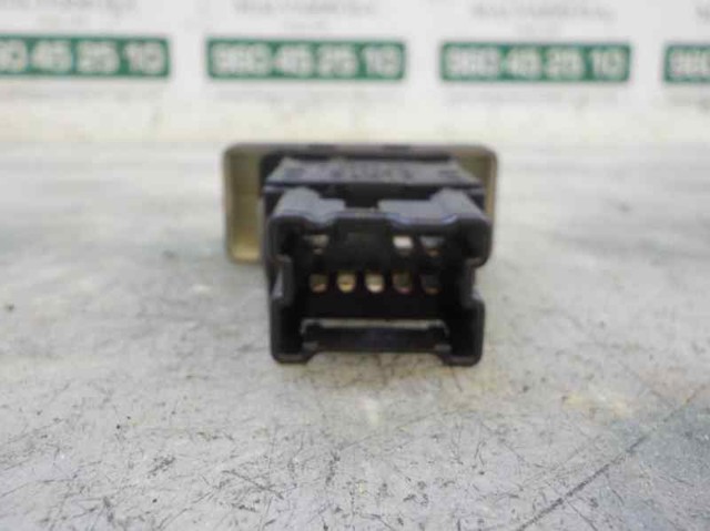 Precio del repuesto Interruptor warning X-Trail  SUV