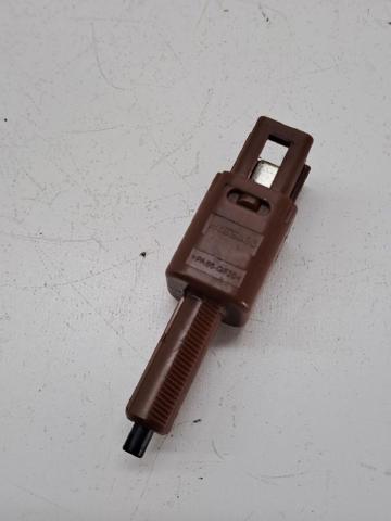 253003RA0A NISSAN Interruptor de luz de freno  comprar en Oviedo